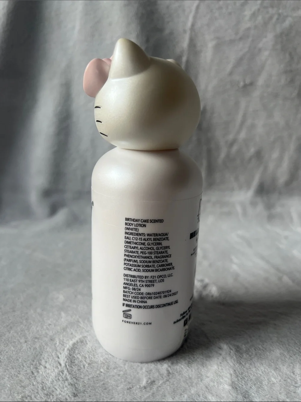 Hello Kitty White & Pink Body Lotion Birthday Cake scented from forever 21